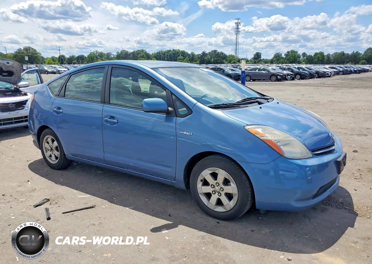2008 Toyota Prius Base VIN:JTDKB20UX87806559 - 4