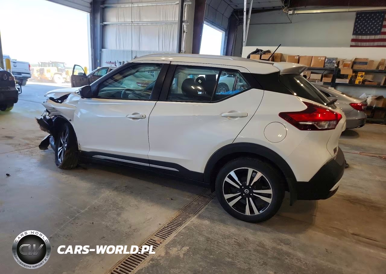2018 Nissan Kicks Sr VIN:3N1CP5CU8JL502637 - 2