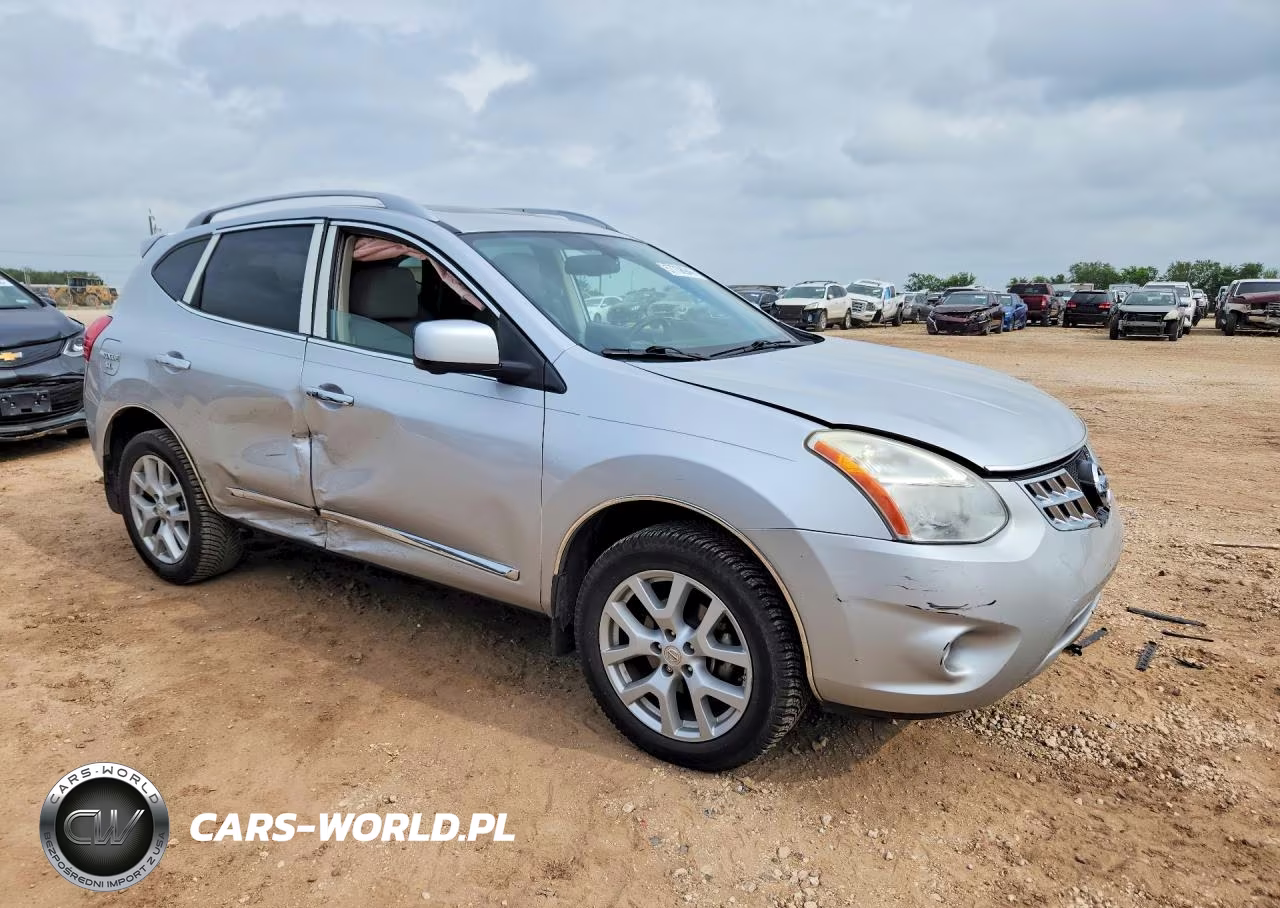2012 Nissan Rogue S VIN:JN8AS5MT2CW253343 - 4