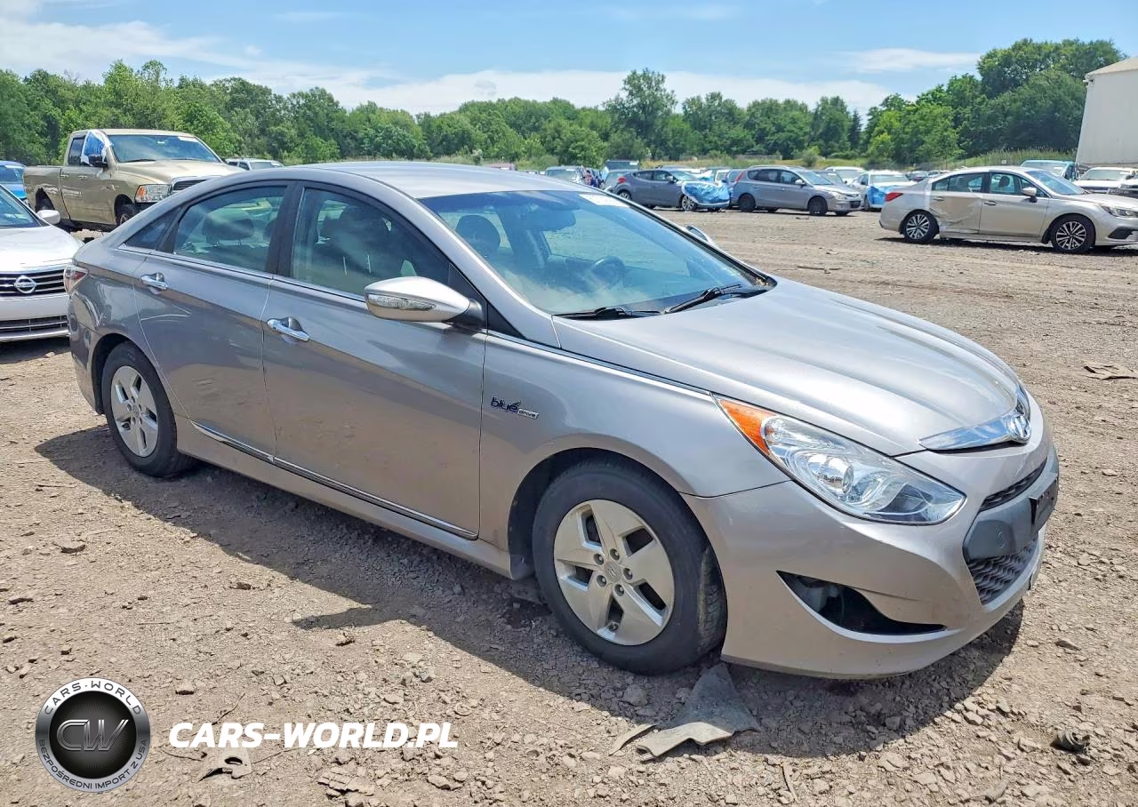 2012 Hyundai Sonata Hybrid VIN:KMHEC4A46CA039076 - 4