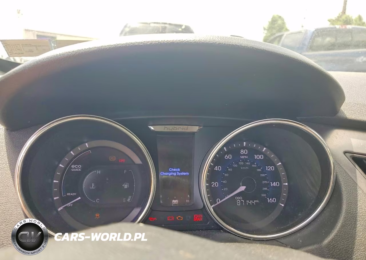 2012 Hyundai Sonata Hybrid VIN:KMHEC4A46CA039076 - 9