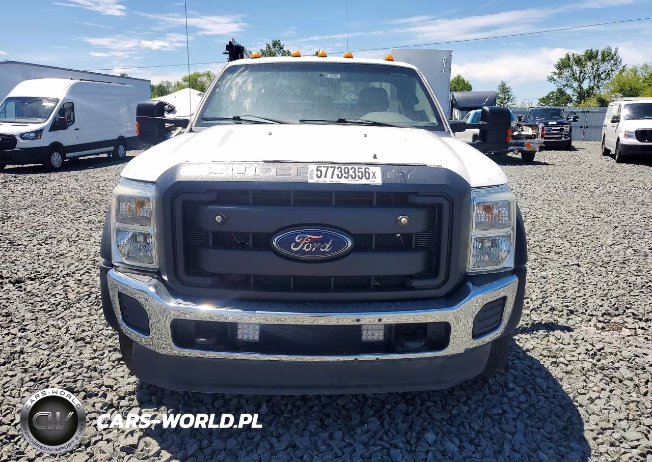 2016 Ford F550 Super Duty VIN:1FDUF5GT3GED28129 - 5