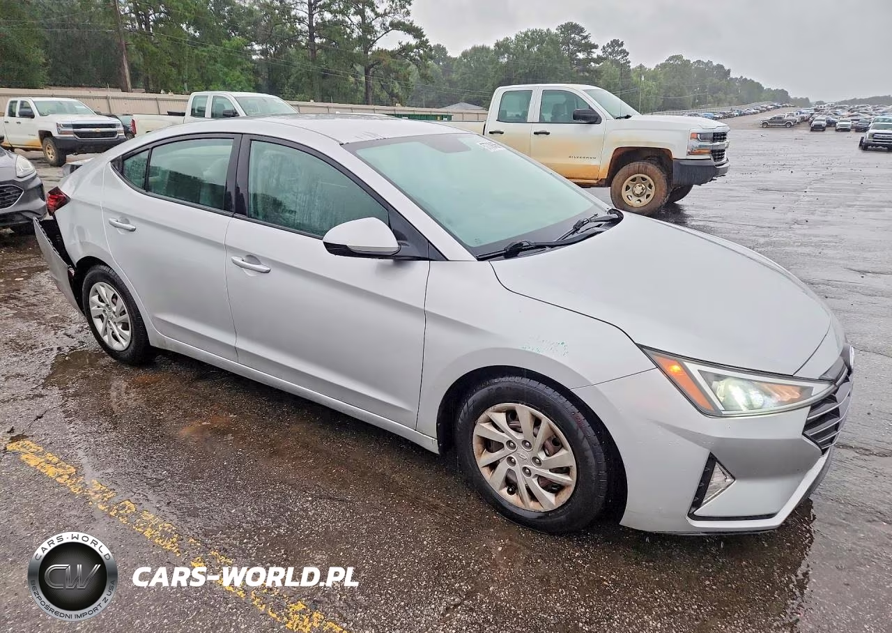 2019 Hyundai Elantra Se VIN:5NPD74LF0KH470104 - 4
