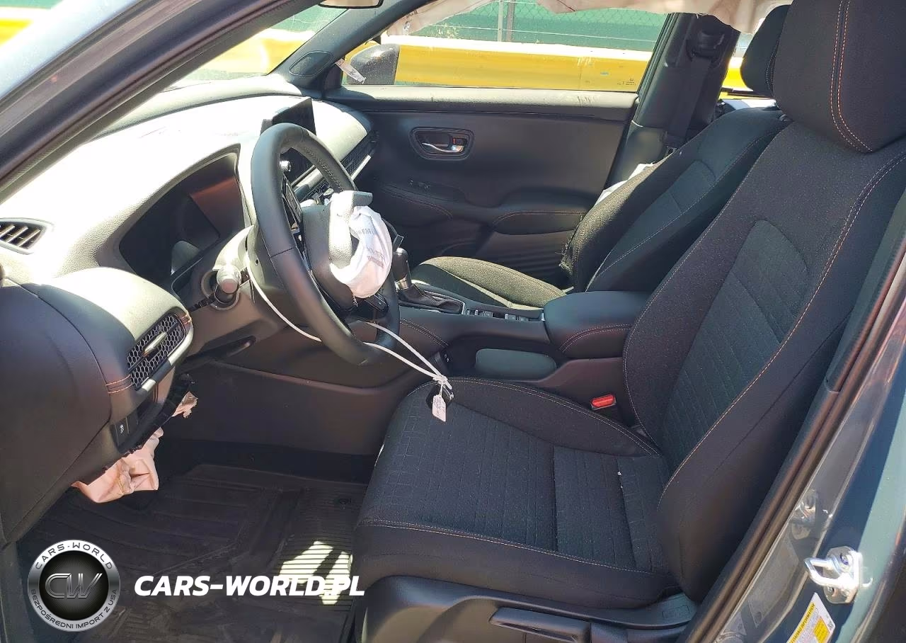 2026 Honda Hr-V Sport VIN:3CZRZ2H58TM758642 - 7