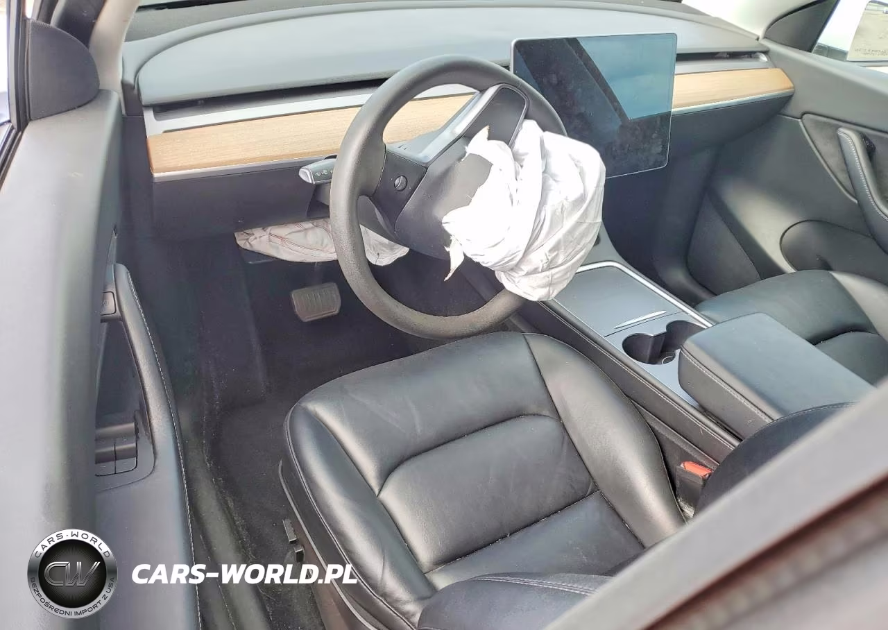 2022 Tesla Model Y VIN:7SAYGDEE9NF385581 - 8
