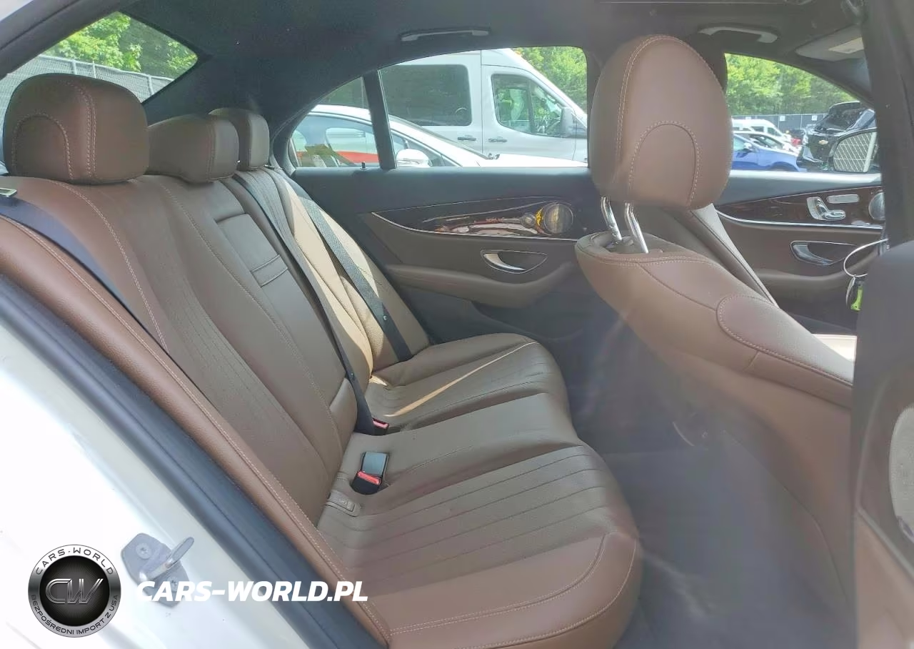 2018 Mercedes-Benz E 300 4Matic VIN:WDDZF4KB3JA371568 - 10