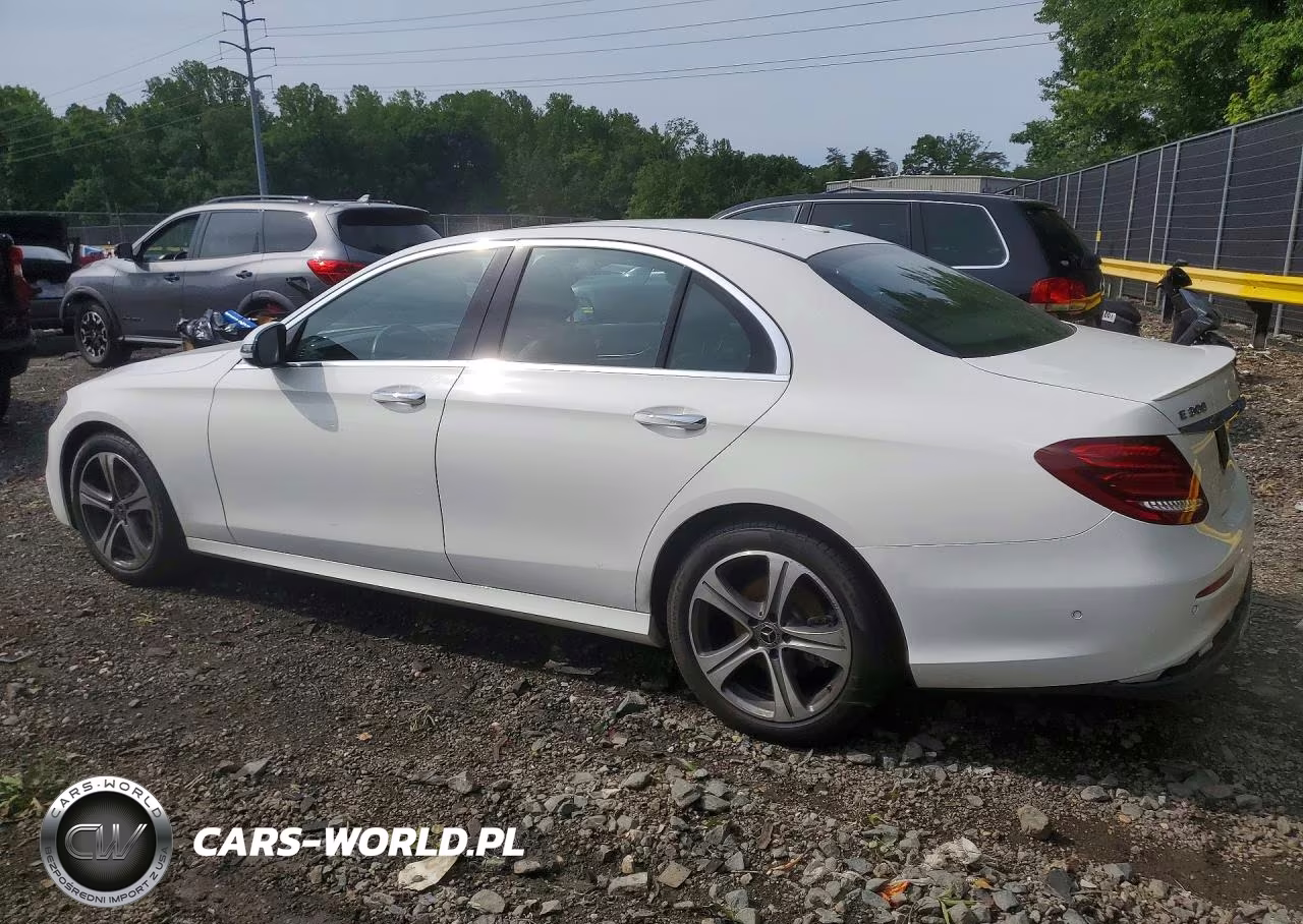 2018 Mercedes-Benz E 300 4Matic VIN:WDDZF4KB3JA371568 - 2