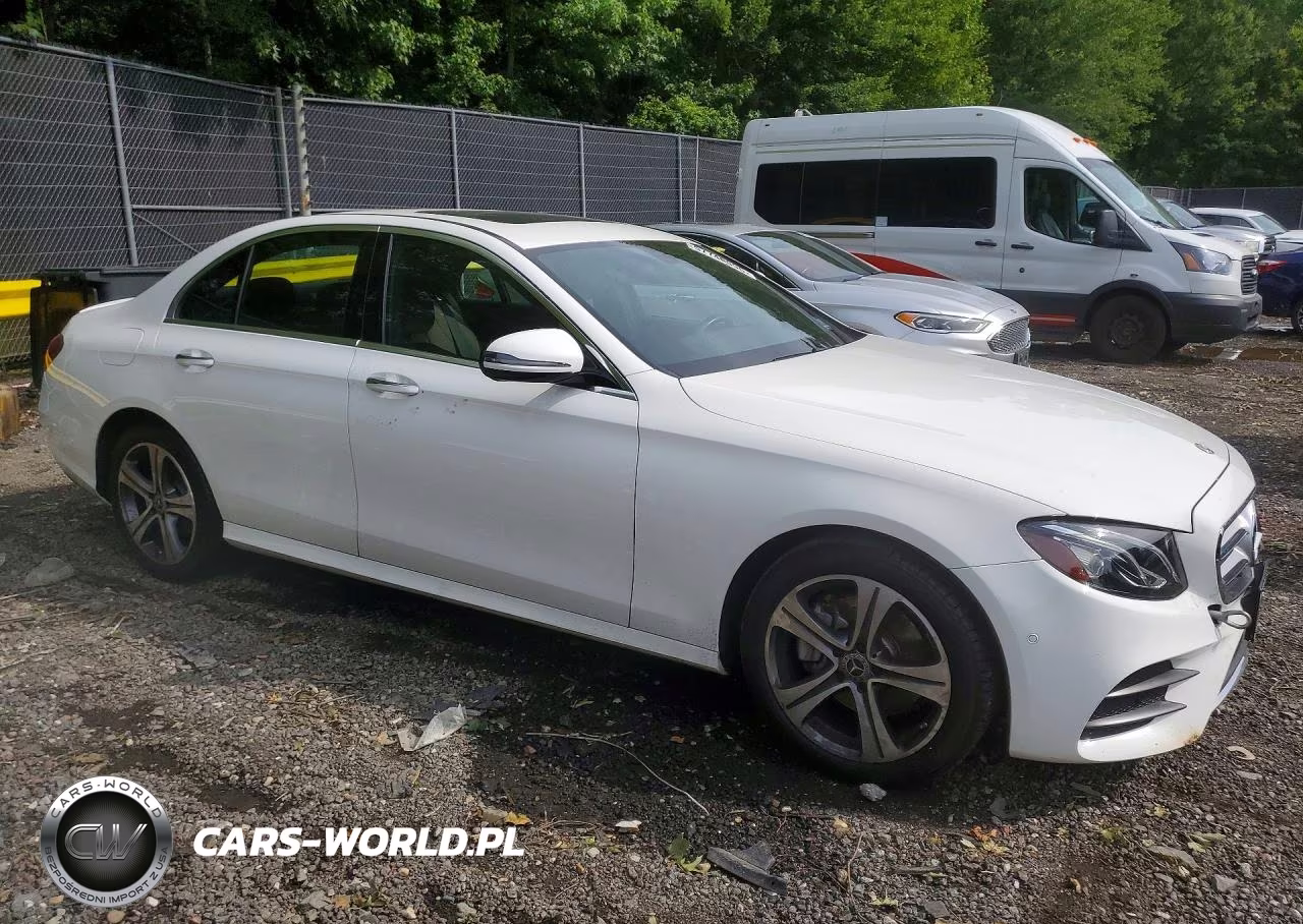 2018 Mercedes-Benz E 300 4Matic VIN:WDDZF4KB3JA371568 - 4