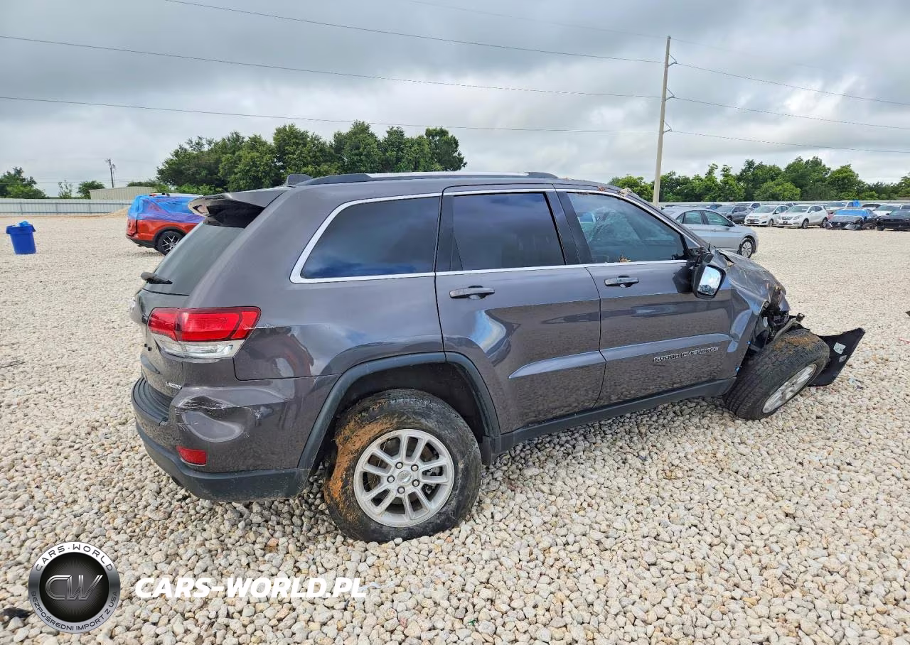 2020 Jeep Grand Cherokee Laredo VIN:1C4RJEAG5LC294611 - 3