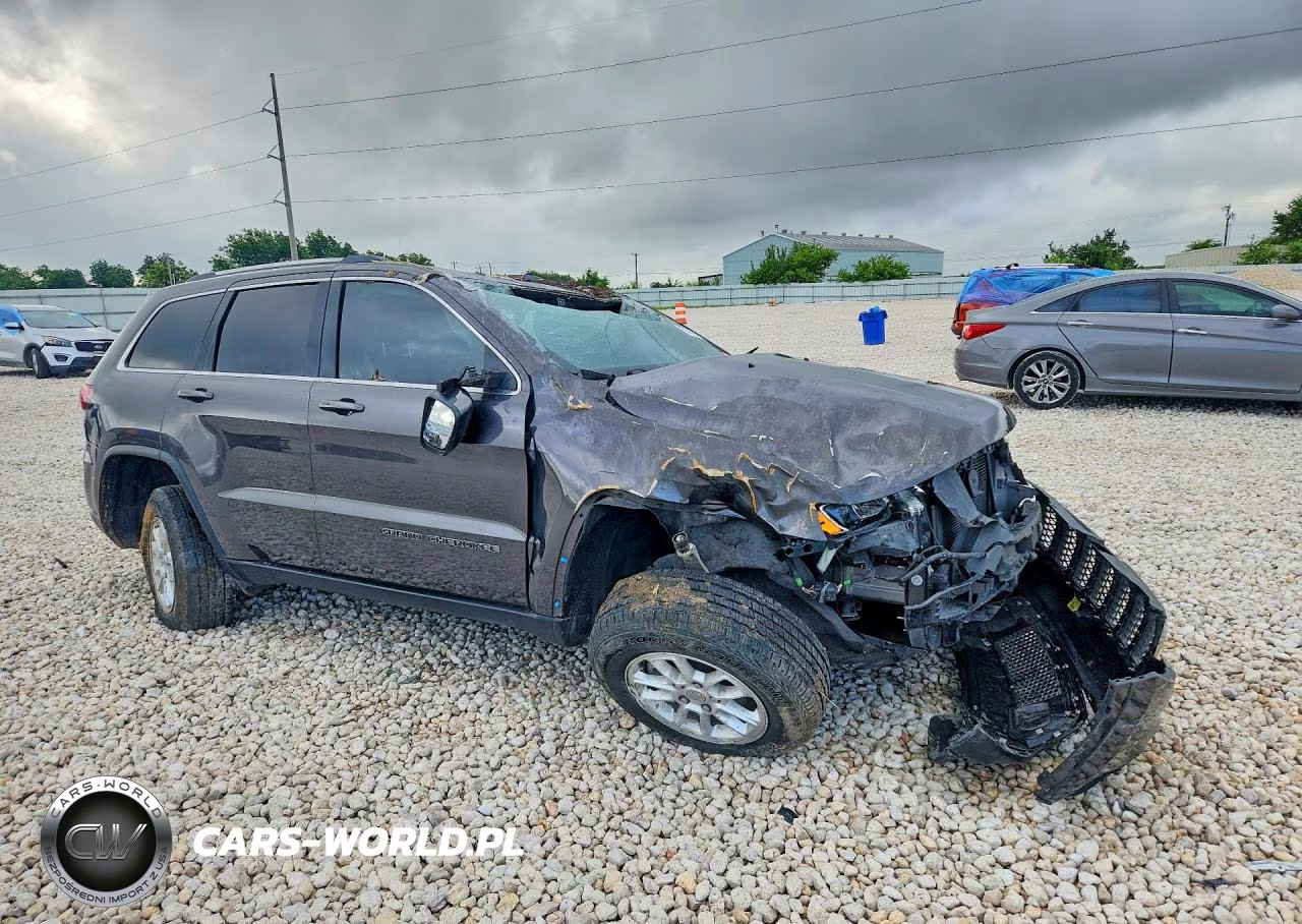2020 Jeep Grand Cherokee Laredo VIN:1C4RJEAG5LC294611 - 4
