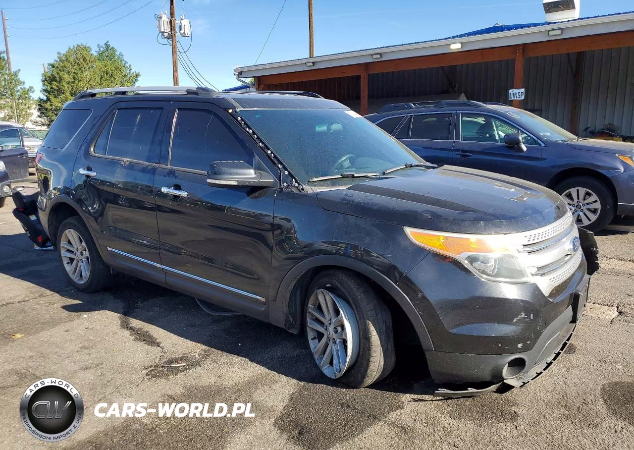 2015 Ford Explorer Xlt VIN:1FM5K7D85FGC37457 - 4
