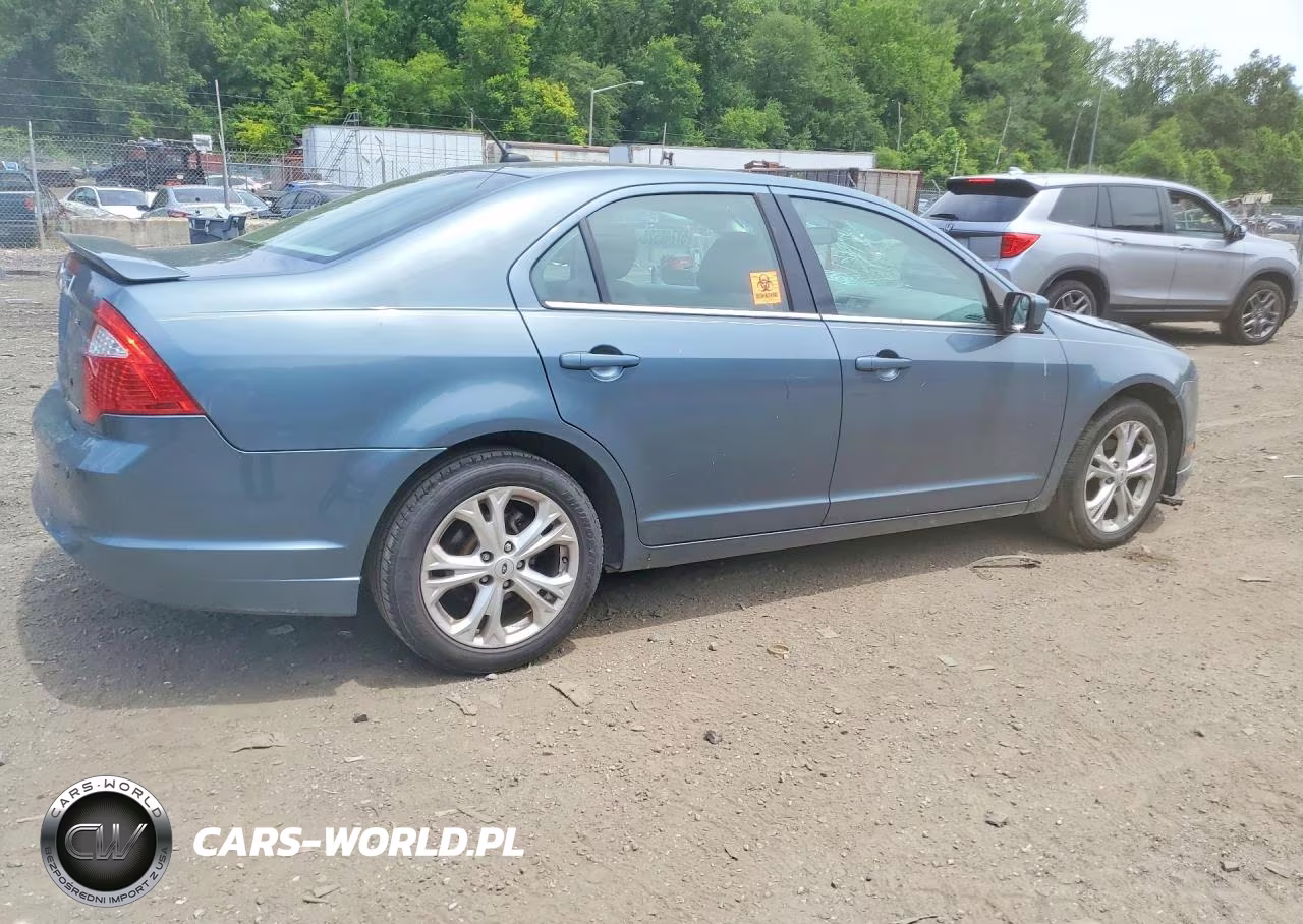 2012 Ford Fusion Se VIN:3FAHP0HA9CR405635 - 3