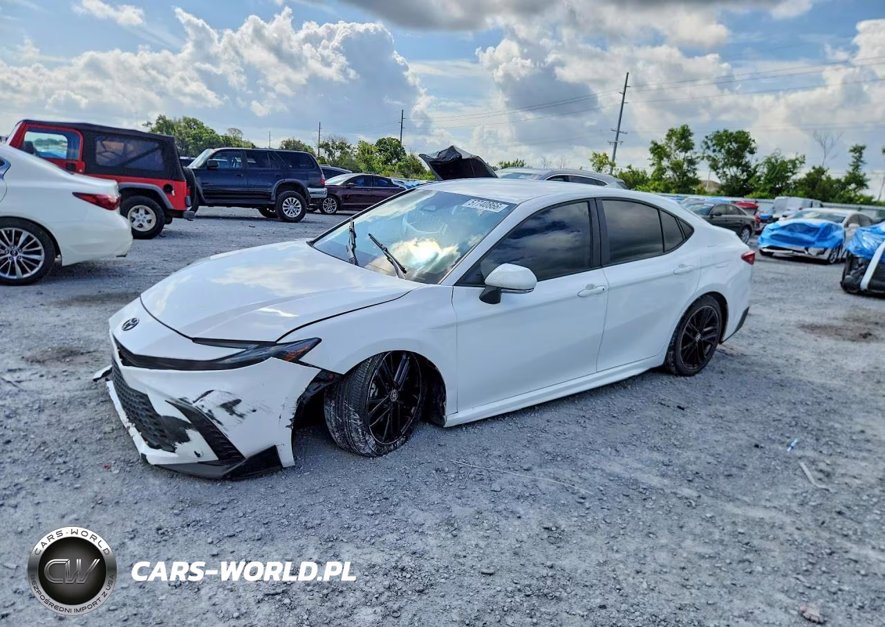2025 Toyota Camry Se – zdjęcie 1 z 12