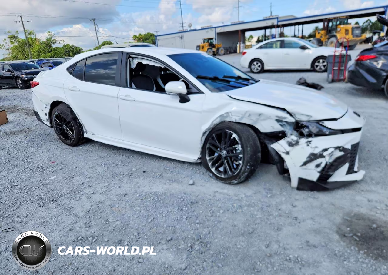 2025 Toyota Camry Se VIN:4T1DAACK3SU043949 - 4