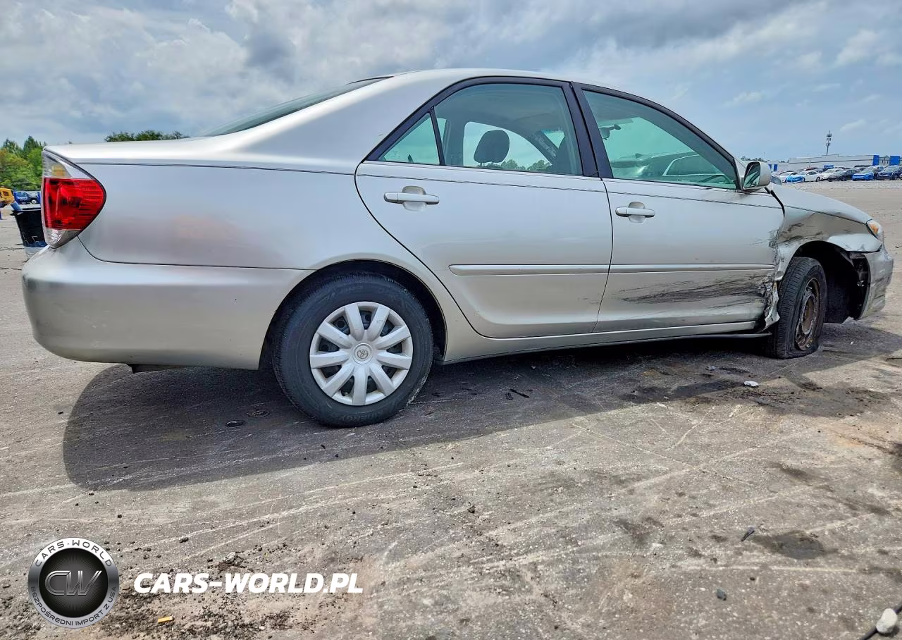 2005 Toyota Camry Le VIN:4T1BE32K55U546363 - 3
