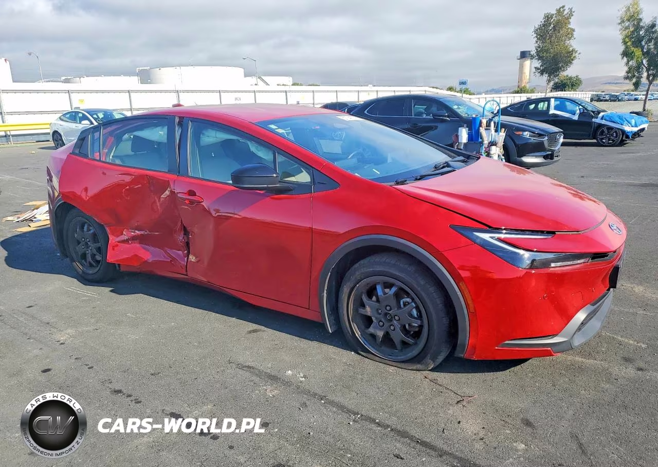 2024 Toyota Prius Le VIN:JTDACAAU5R3038032 - 4