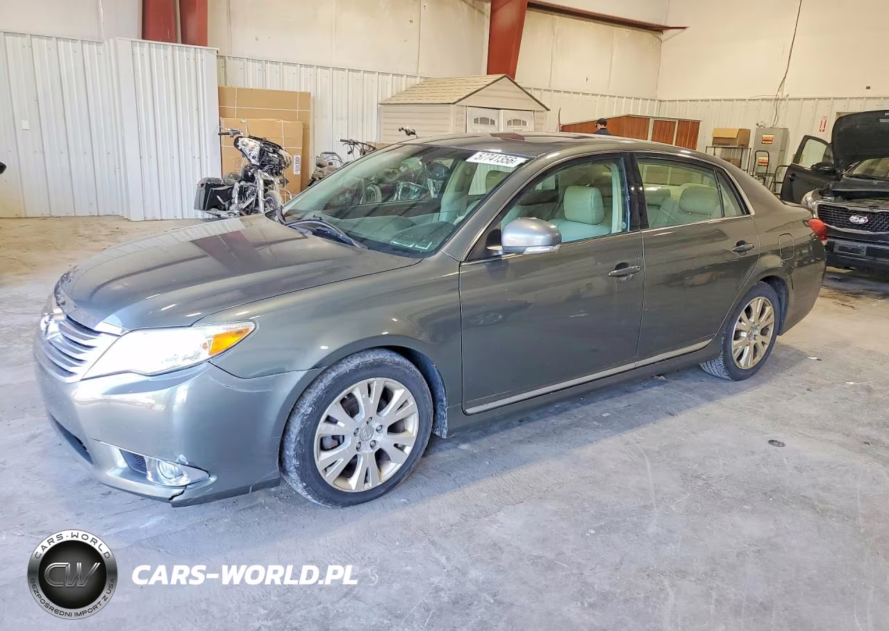 2011 Toyota Avalon Base