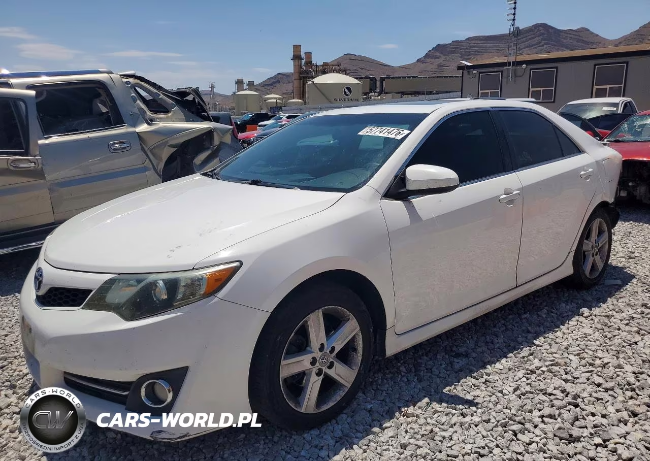 2013 Toyota Camry Se – zdjęcie 1 z 12