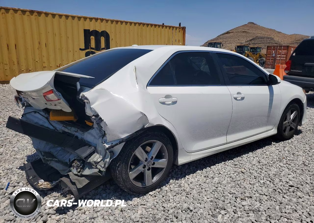 2013 Toyota Camry Se VIN:4T1BF1FK6DU647194 - 3