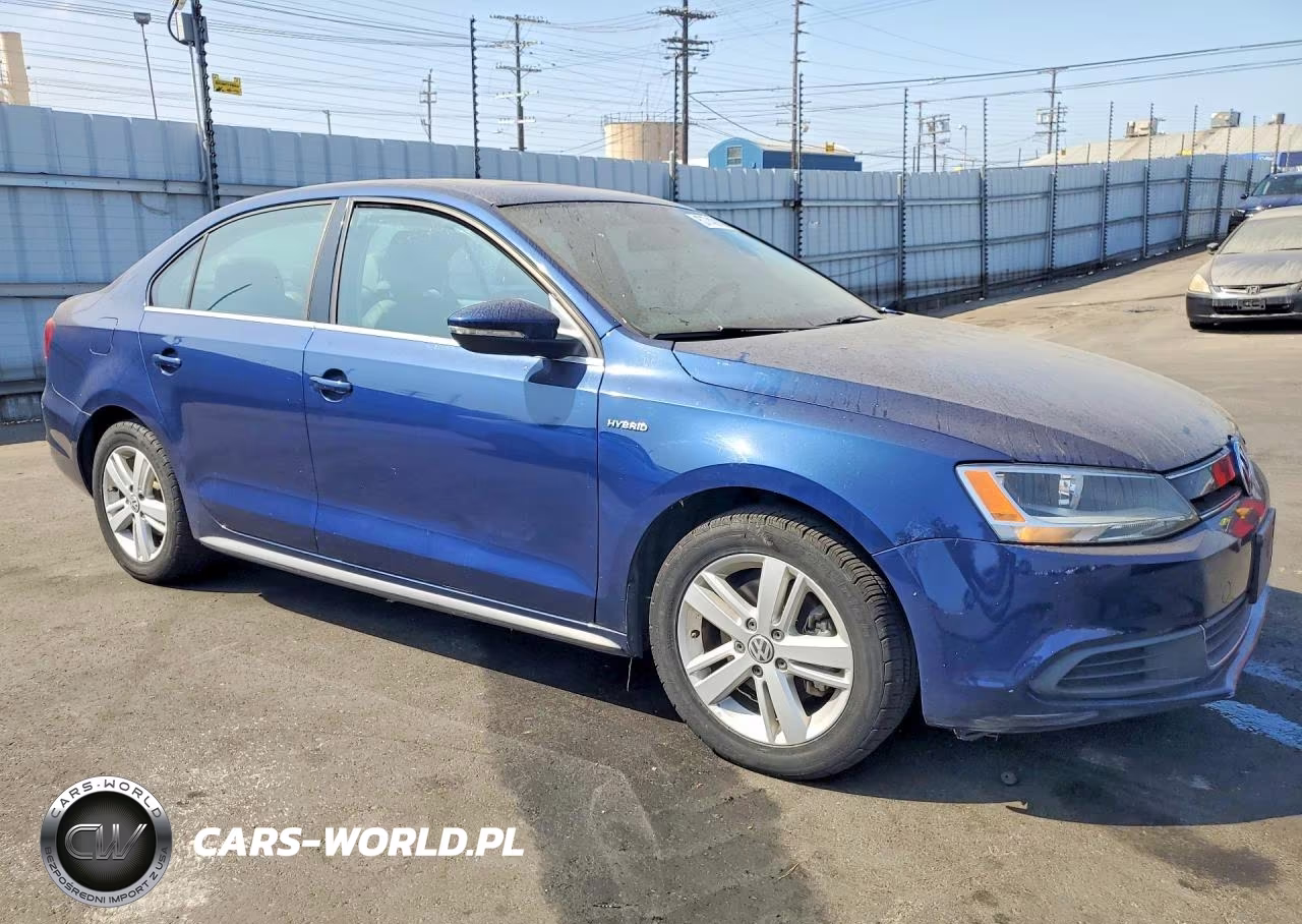 2013 Volkswagen Jetta Hybrid VIN:3VW637AJ4DM226754 - 4