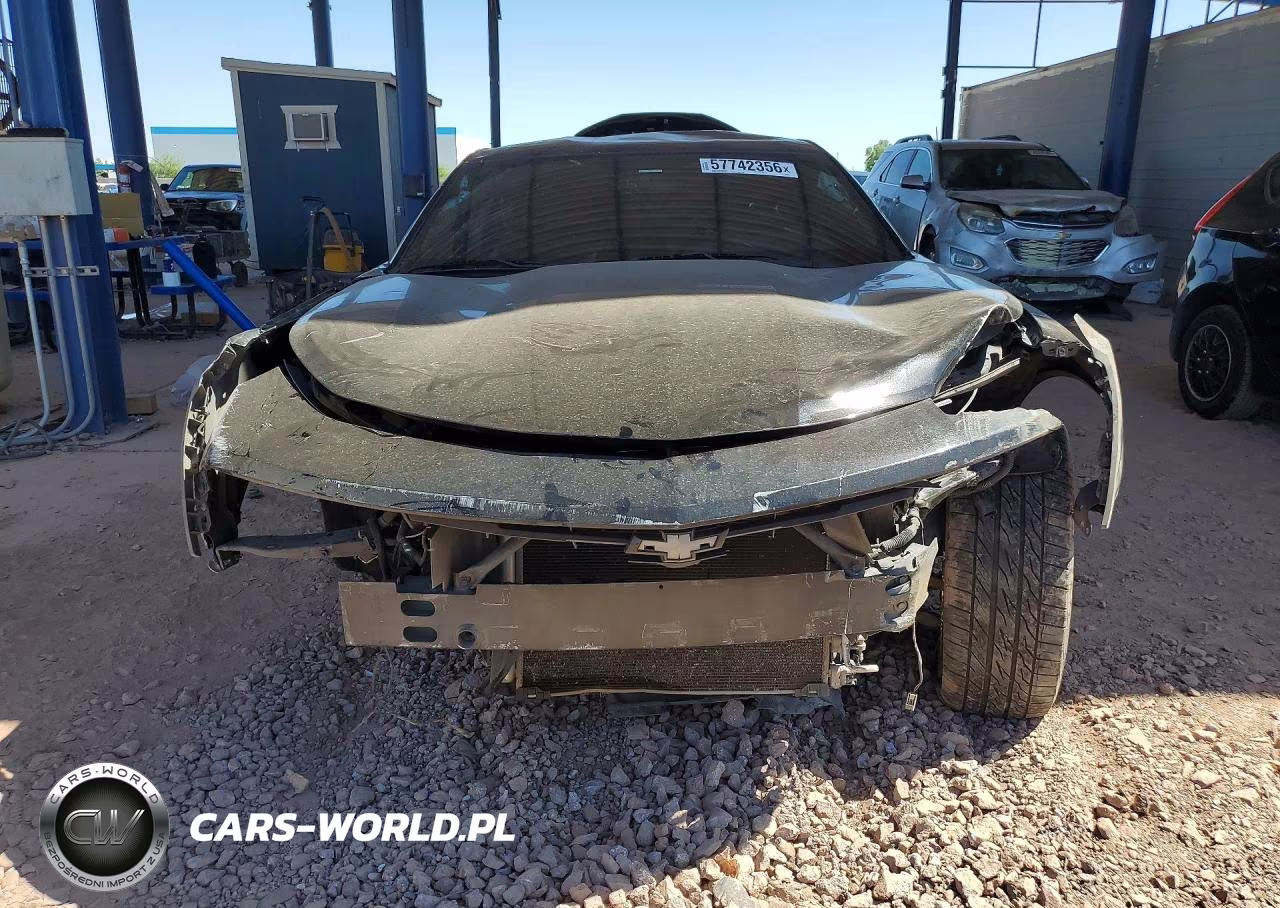 2018 Chevrolet Camaro Lt VIN:1G1FB1RS9J0188428 - 5