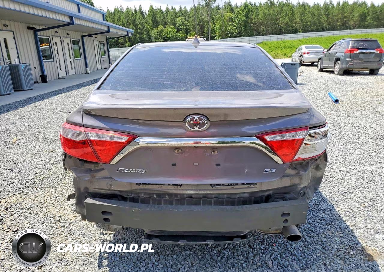 2015 Toyota Camry Se VIN:4T1BF1FKXFU074464 - 6