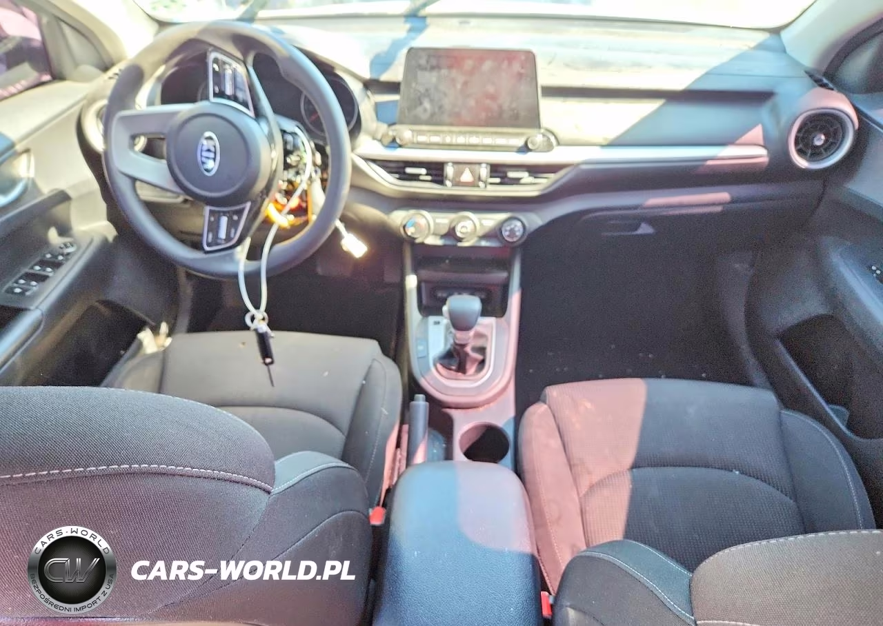 2020 Kia Forte Lxs VIN:3KPF24AD2LE262403 - 8