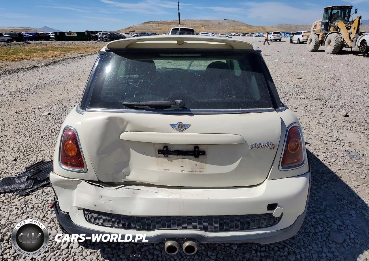 2009 Mini Cooper S VIN:WMWMF735X9TW85956 - 6