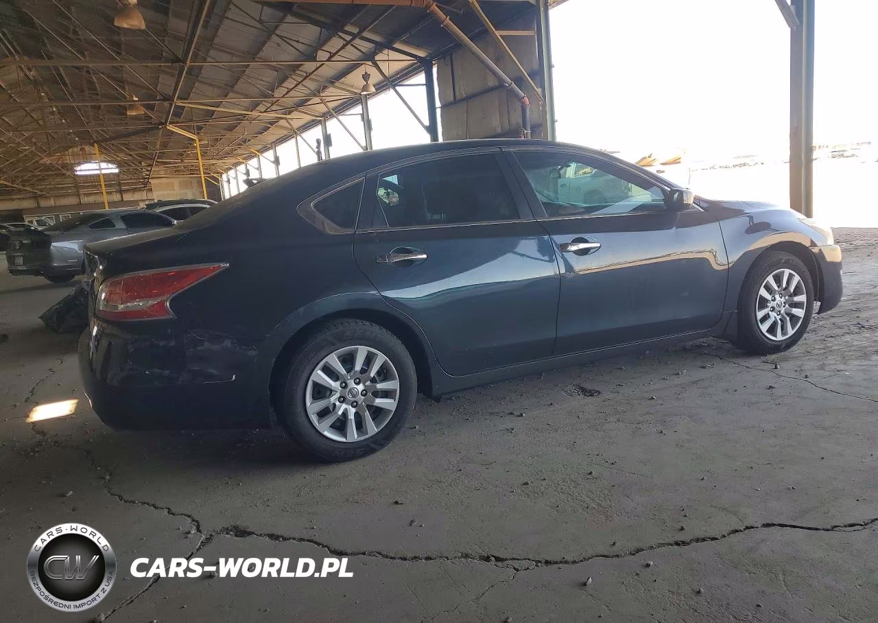 2015 Nissan Altima 2.5 S VIN:1N4AL3AP2FC209486 - 3