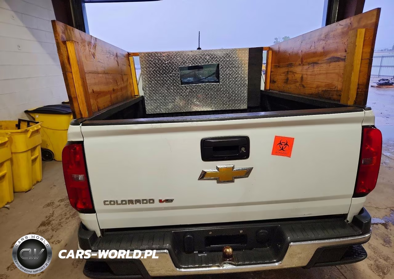 2017 Chevrolet Colorado VIN:1GCHSBEN4H1196575 - 6