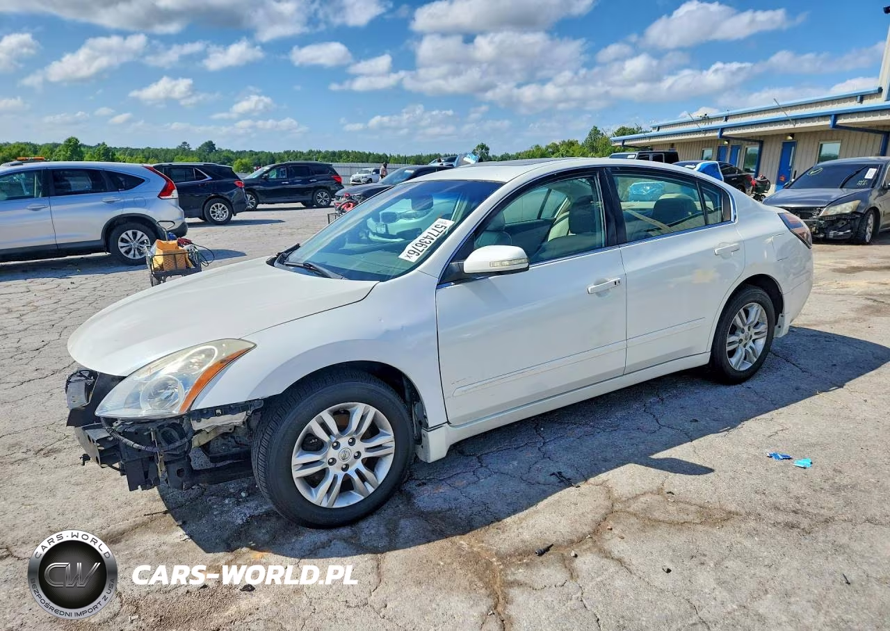 2010 Nissan Altima Base