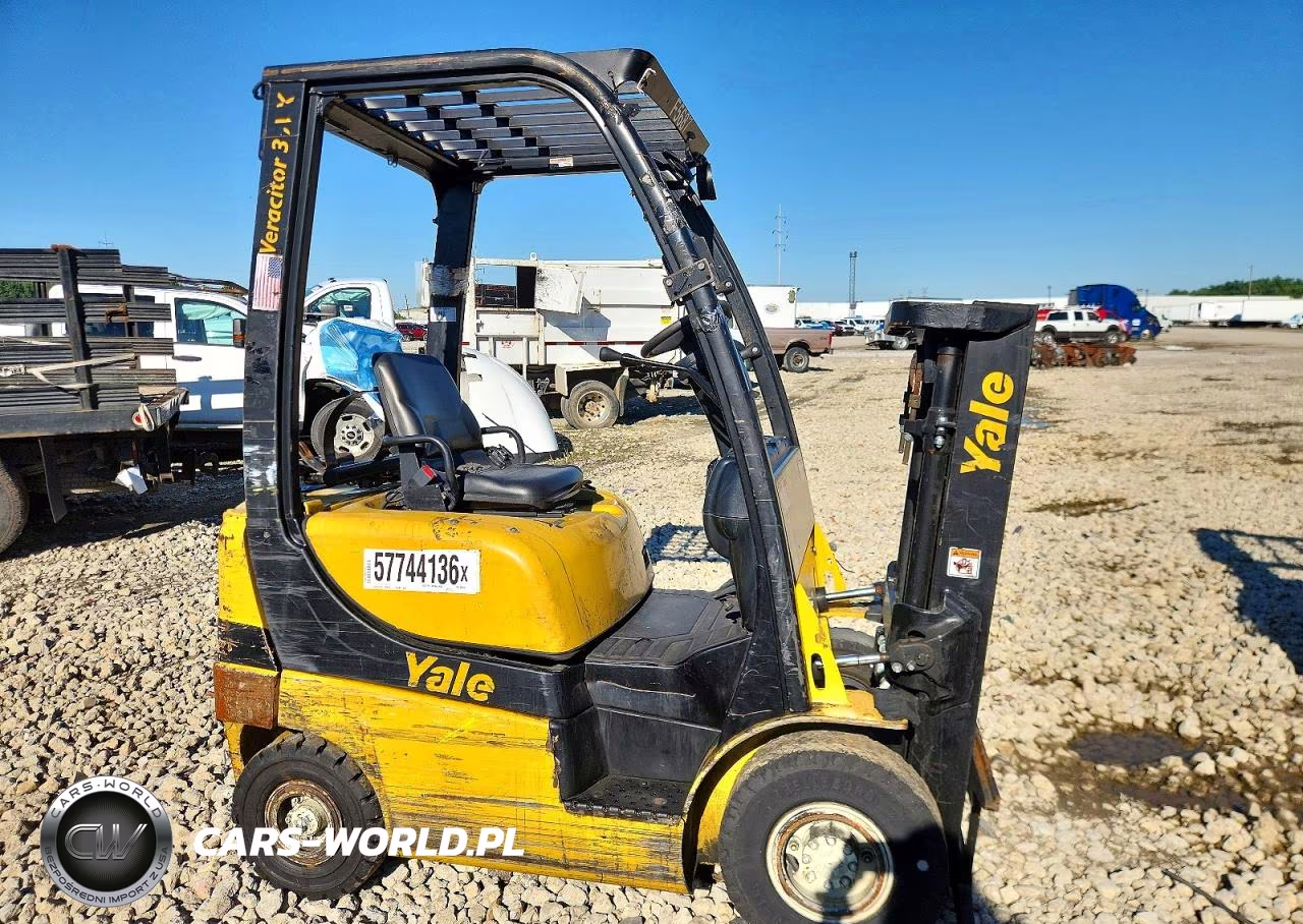 2017 Yale Glp030Vxnrsv062 Forklift