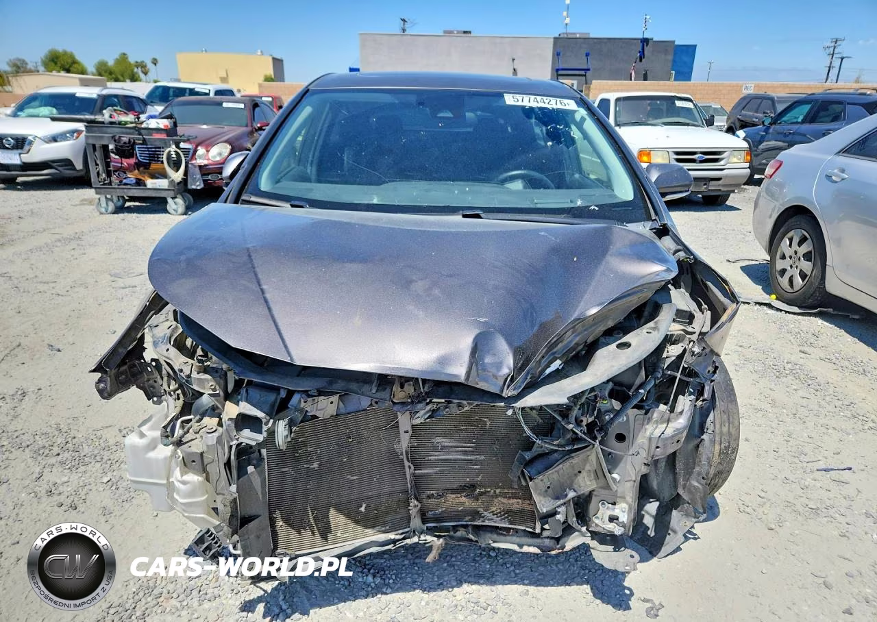 2017 Toyota Prius Three VIN:JTDKARFU9H3544155 - 5