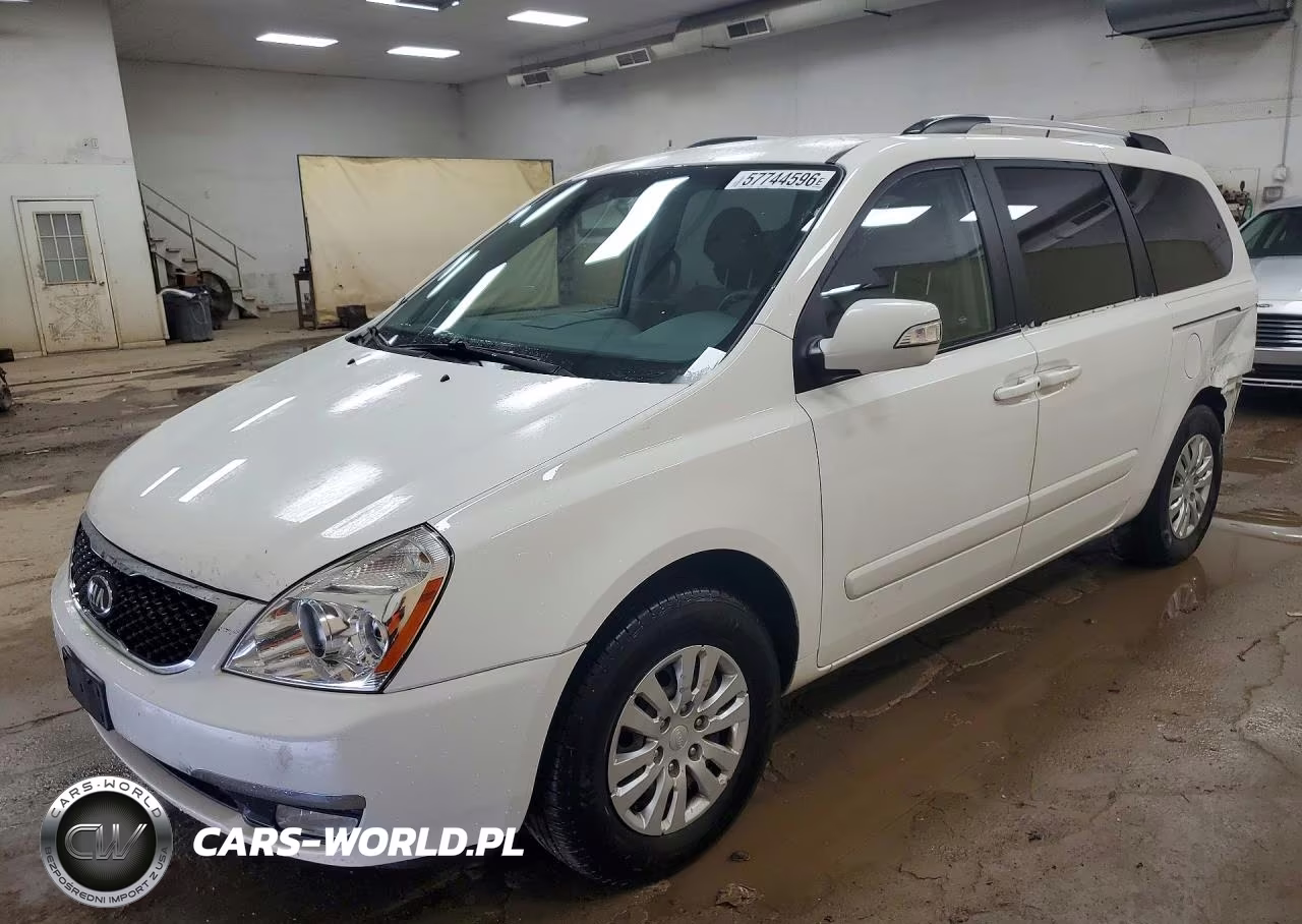 2014 Kia Sedona Lx