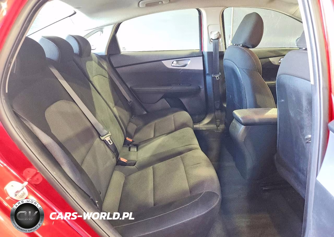 2023 Kia Forte Lxs VIN:3KPF24AD3PE527559 - 10