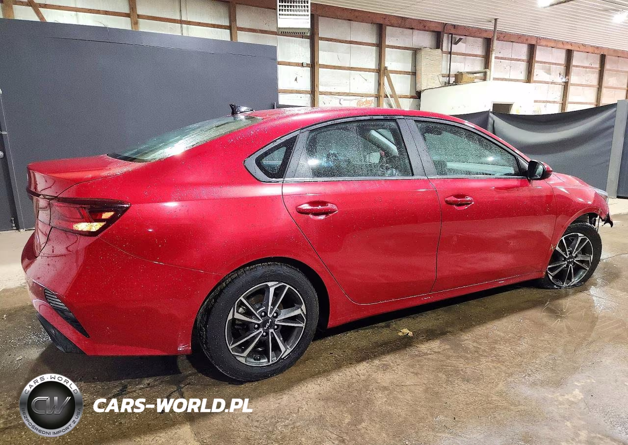 2023 Kia Forte Lxs VIN:3KPF24AD3PE527559 - 3