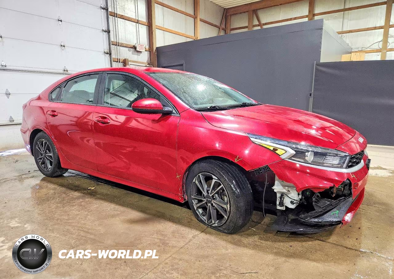 2023 Kia Forte Lxs VIN:3KPF24AD3PE527559 - 4