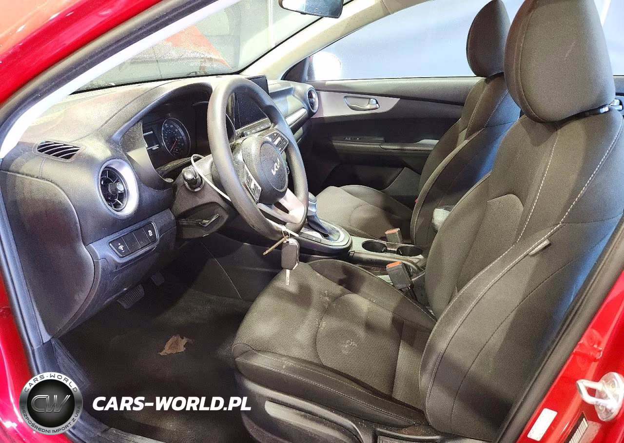2023 Kia Forte Lxs VIN:3KPF24AD3PE527559 - 7