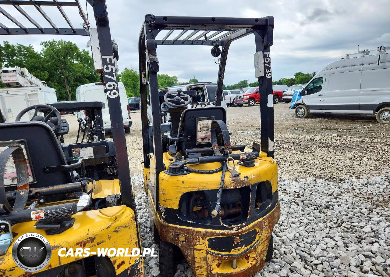 2017 Yale Glp030Vxnrasv062 Forklift VIN:D810V02964R - 3