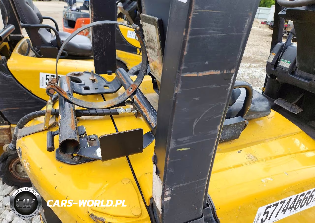 2017 Yale Glp030Vxnrasv062 Forklift VIN:D810V02964R - 6