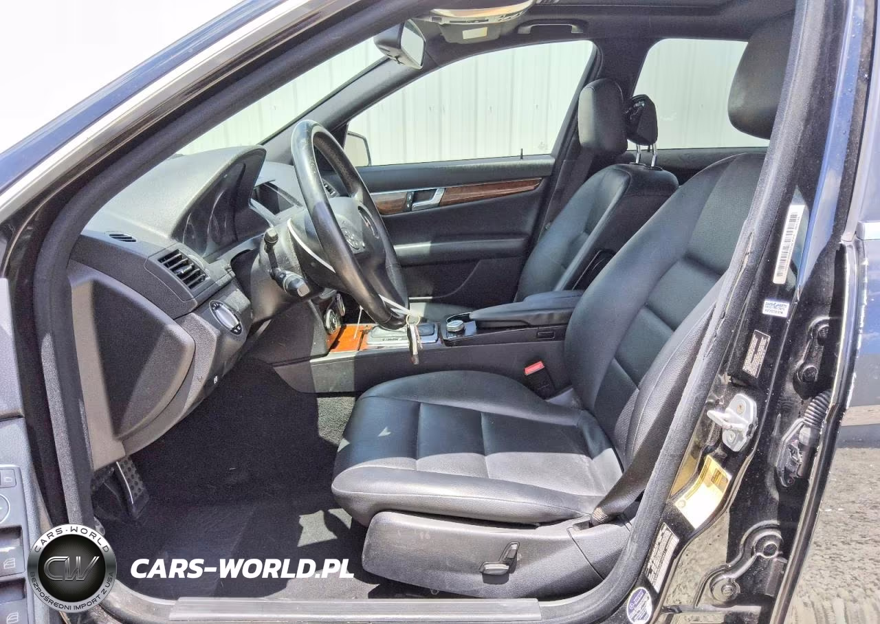 2010 Mercedes-Benz C 300 VIN:WDDGF5EB0AR100641 - 7
