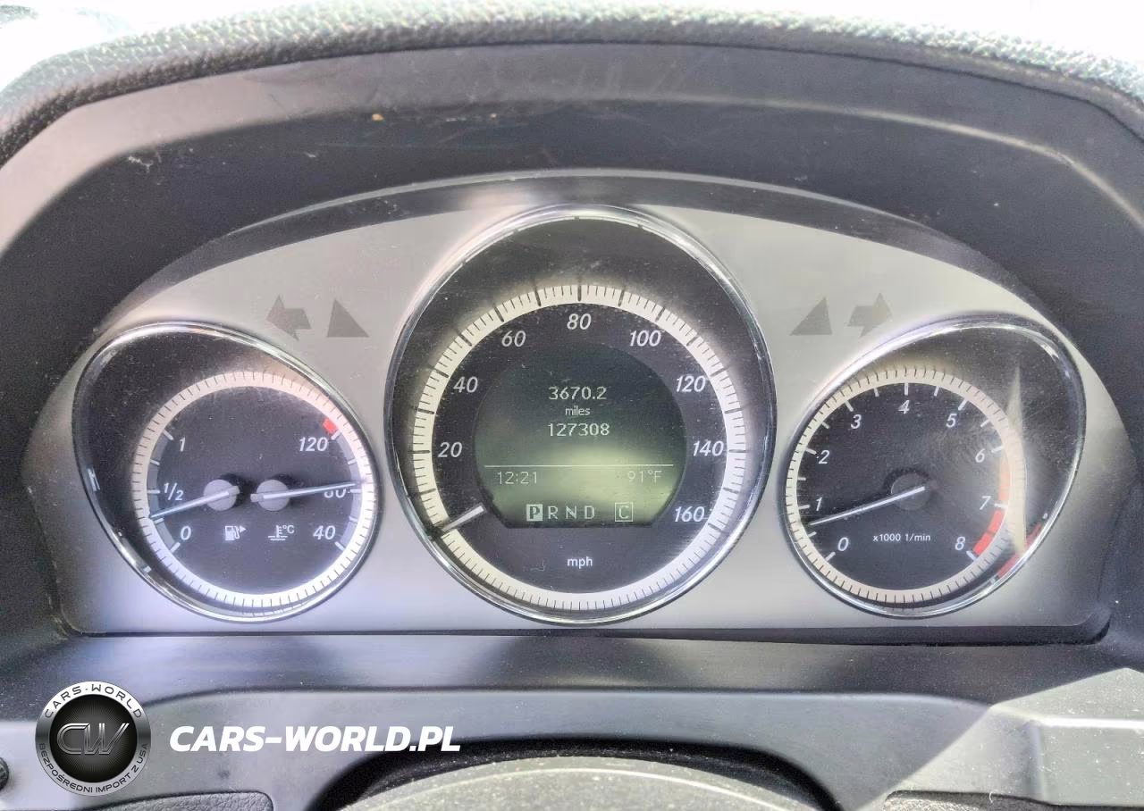 2010 Mercedes-Benz C 300 VIN:WDDGF5EB0AR100641 - 9