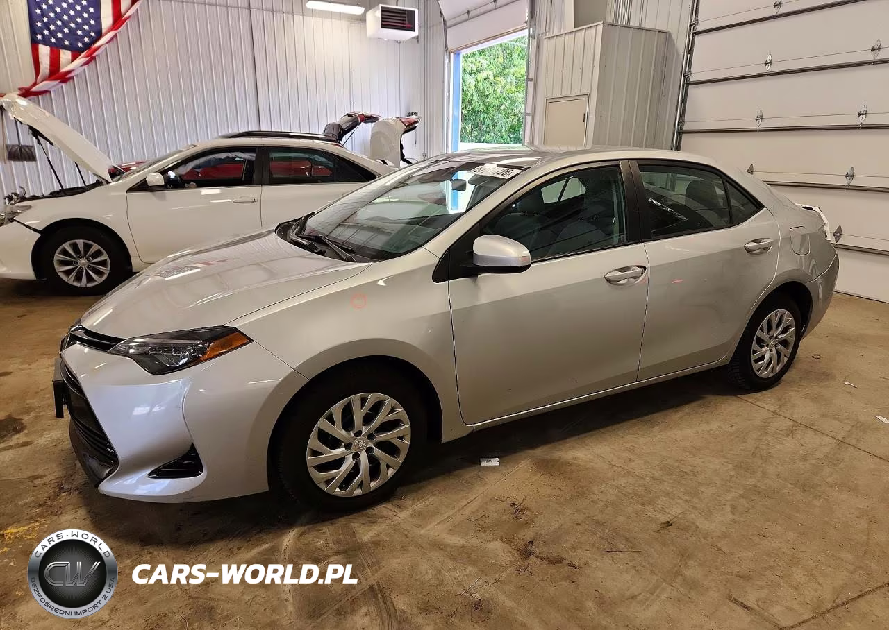 2017 Toyota Corolla Le – zdjęcie 1 z 12