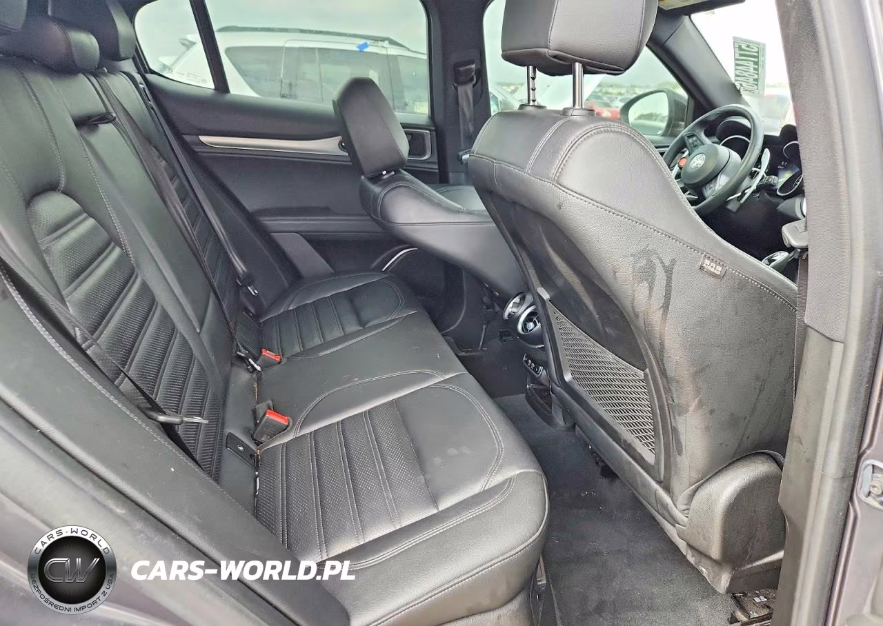 2022 Alfa Romeo Stelvio Ti-Ti Sport VIN:ZASPAKBN7N7D42339 - 10