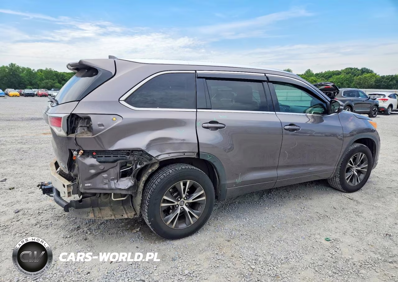 2016 Toyota Highlander Xle VIN:5TDKKRFH6GS504662 - 3