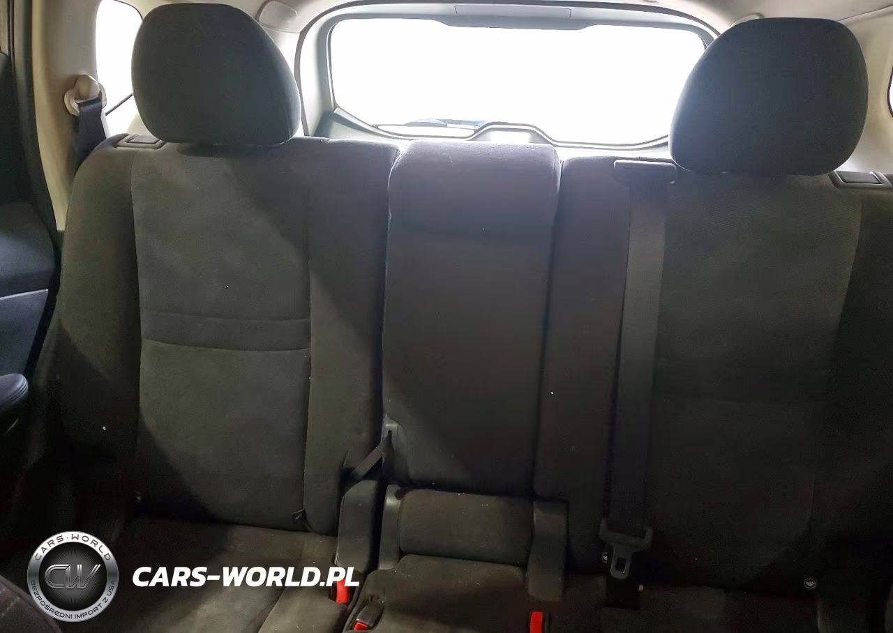 2015 Nissan Rogue S VIN:KNMAT2MV3FP534316 - 10