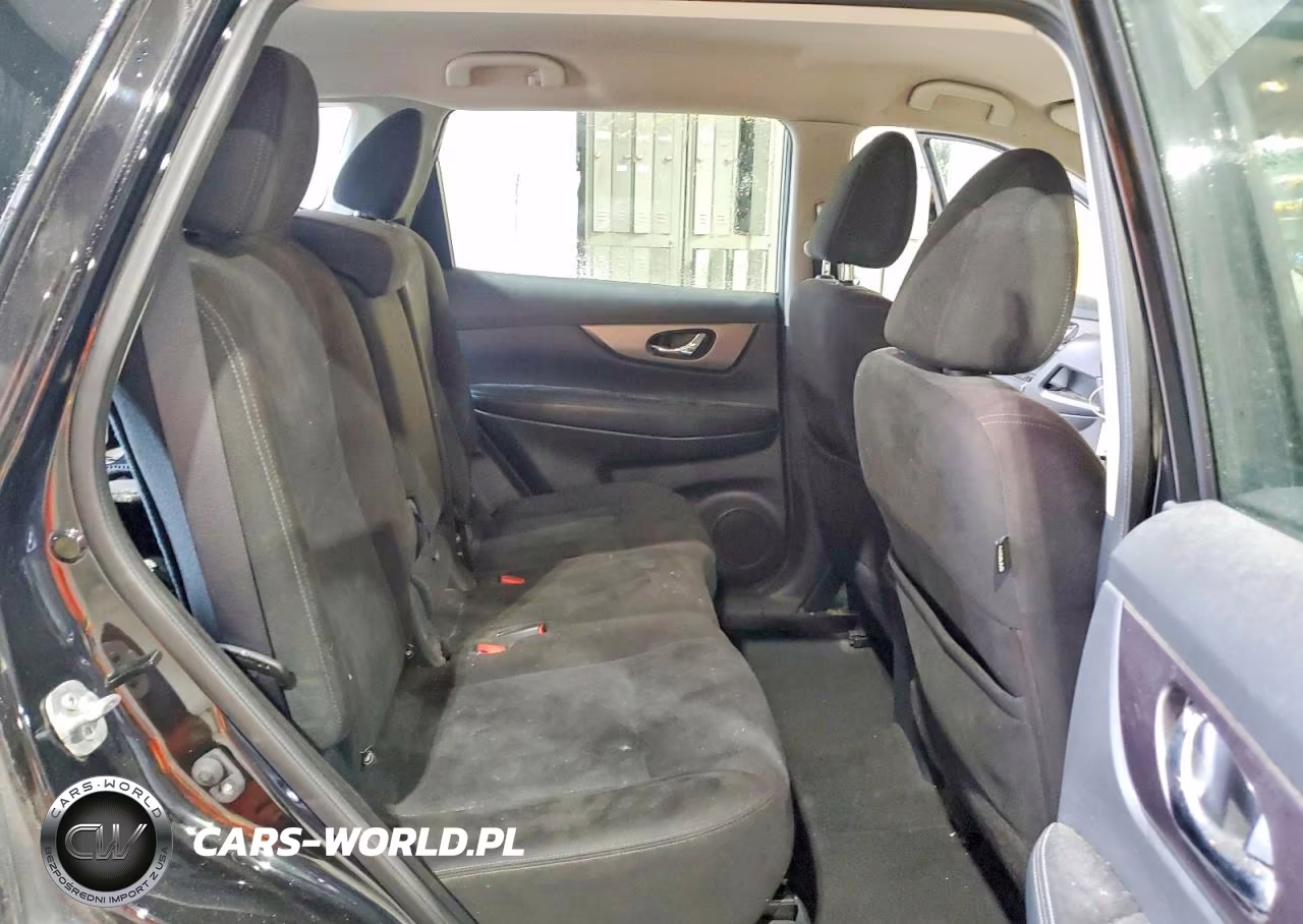 2015 Nissan Rogue S VIN:KNMAT2MV3FP534316 - 11