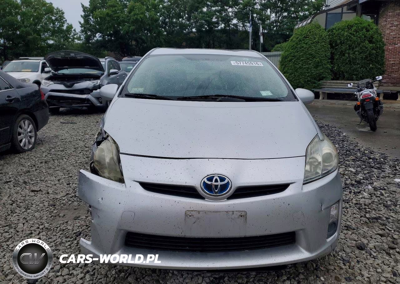 2011 Toyota Prius Three VIN:JTDKN3DU5B0255805 - 5