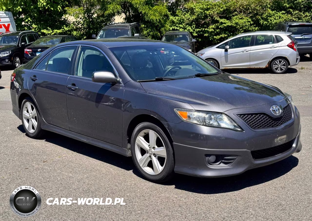 2011 Toyota Camry Se – zdjęcie 1 z 10