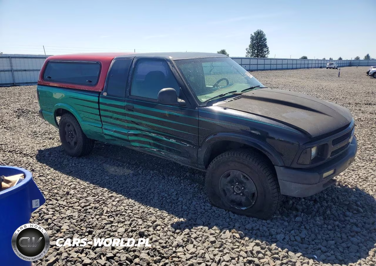 1995 Chevrolet S Truck S10 VIN:1GCDT19Z3S8225789 - 4